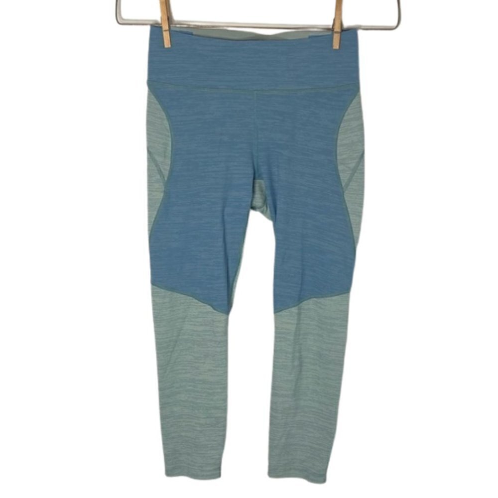 Outdoor Voices Size Medium Cropped Color Block Legging